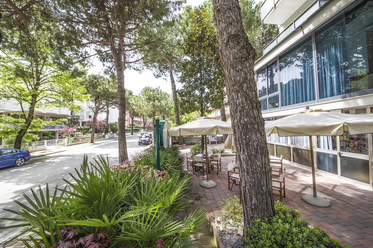Renzo Hotel Cesenatico Exterior foto
